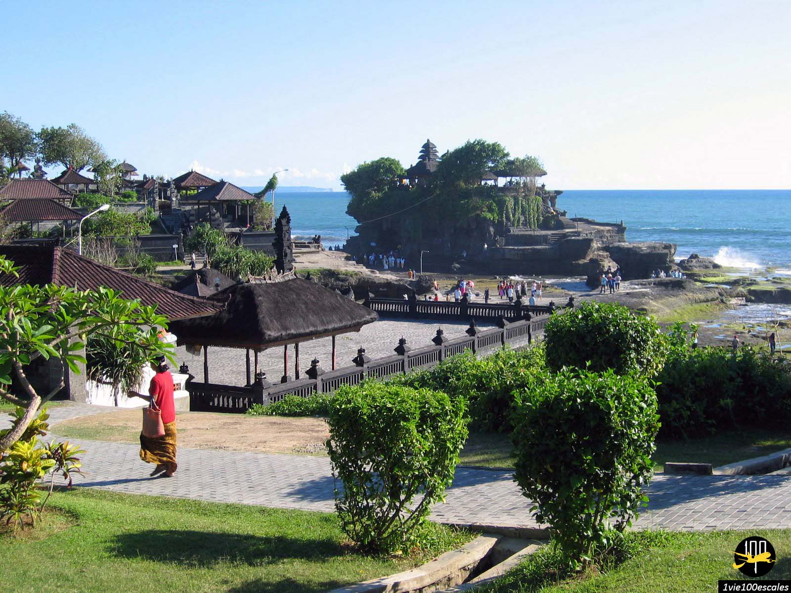L'arrivée au célèbre temple de Tanah Lot à Bali