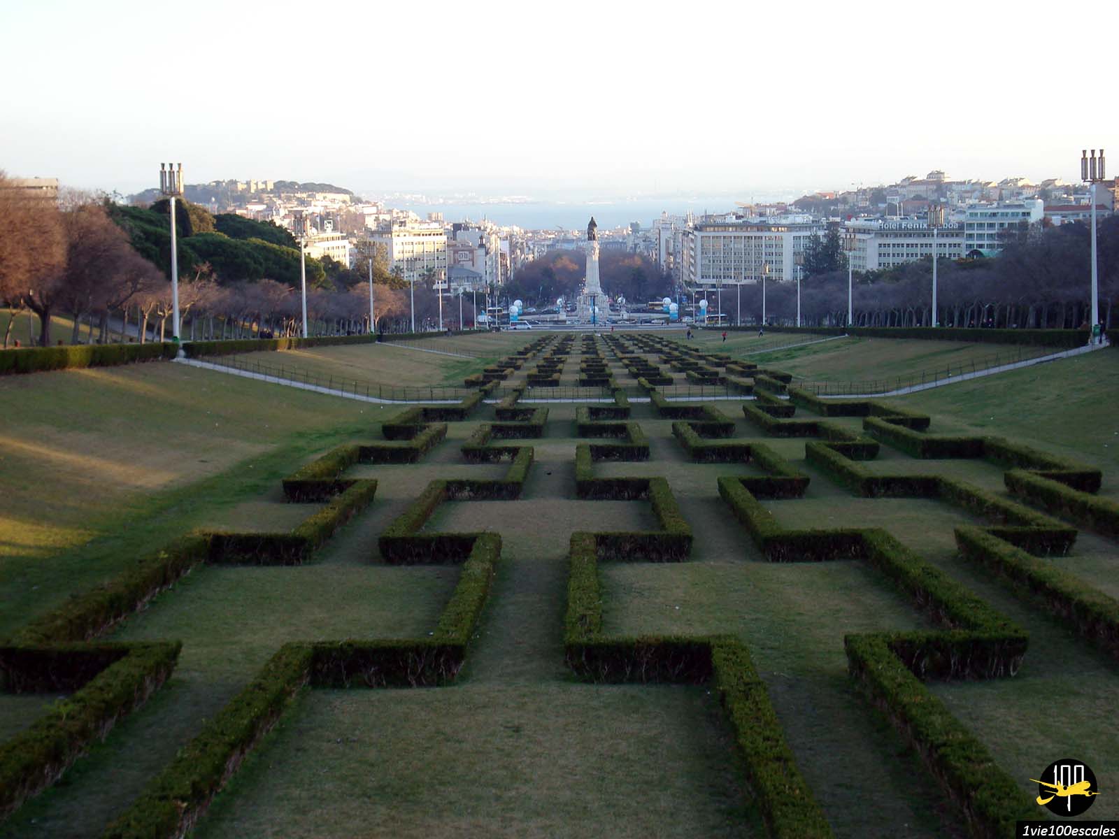 Le belvédère du Parc Eduardo VII offrant un beau panorama sur Lisbonne