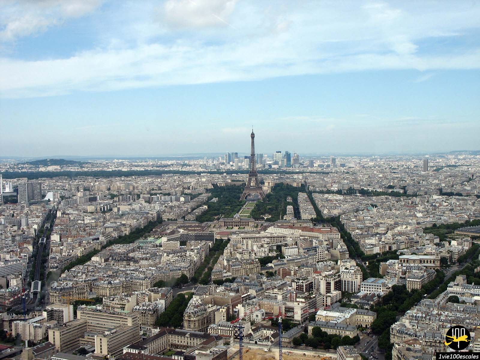 La plus belle vue panoramique sur Paris à plus de 200 mètres d'altitude au sommet de la Tour Montparnasse