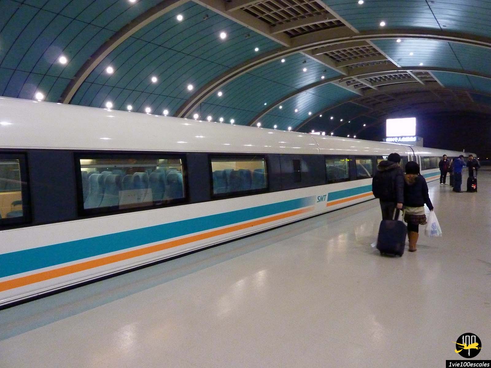 Le Maglev à l'aéroport de Shanghai peut atteindre la vitesse de 501 km/h