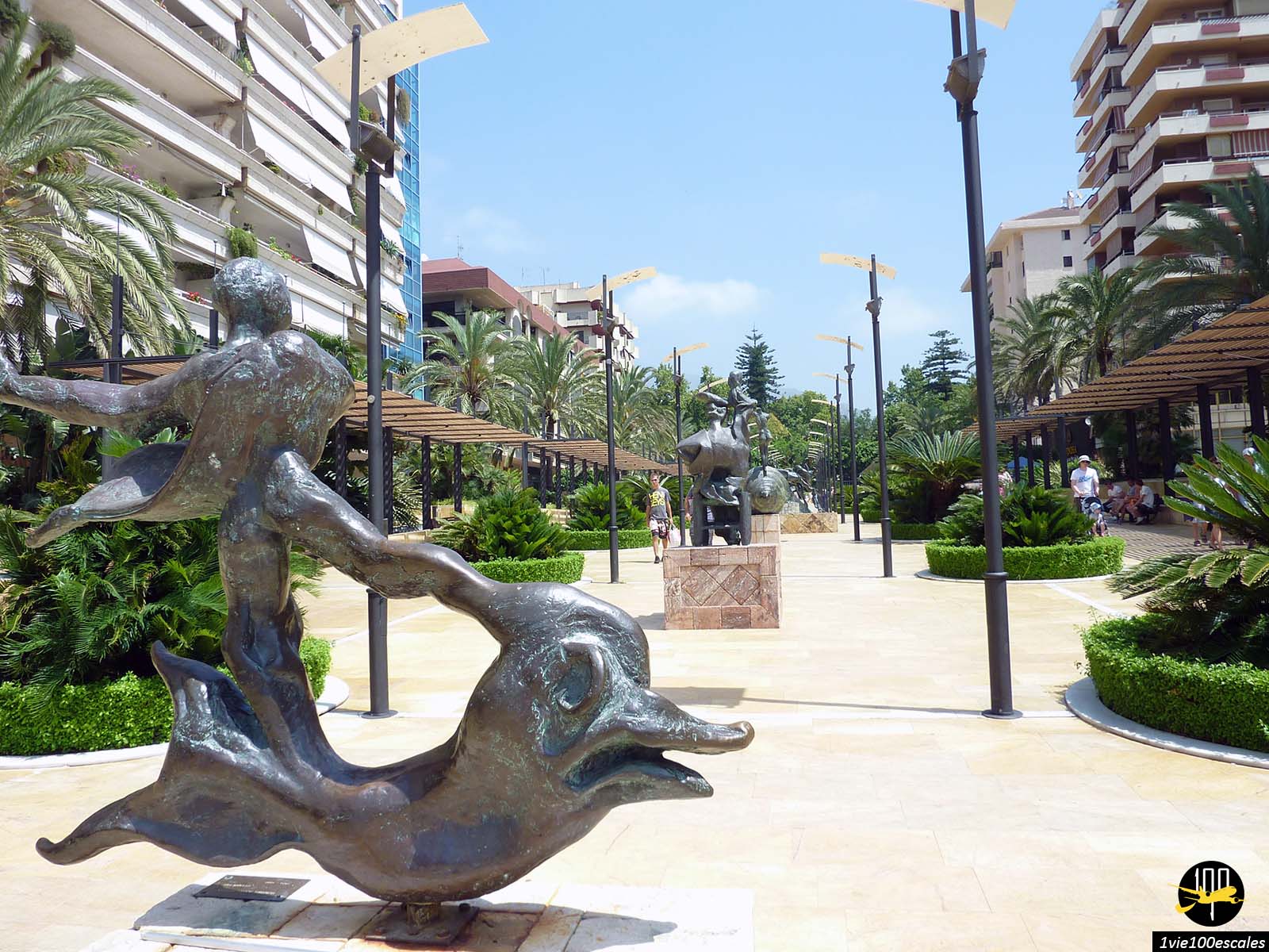 Les sculptures sur l'Avenda del Mar de Marbella en Espagne