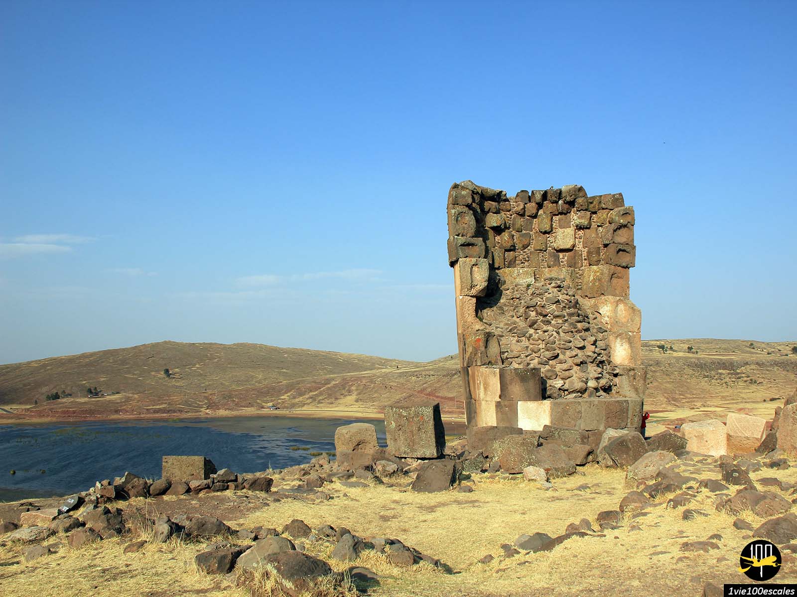Les tours funéraires de Sillustani au bord du lac Umayo à Puno