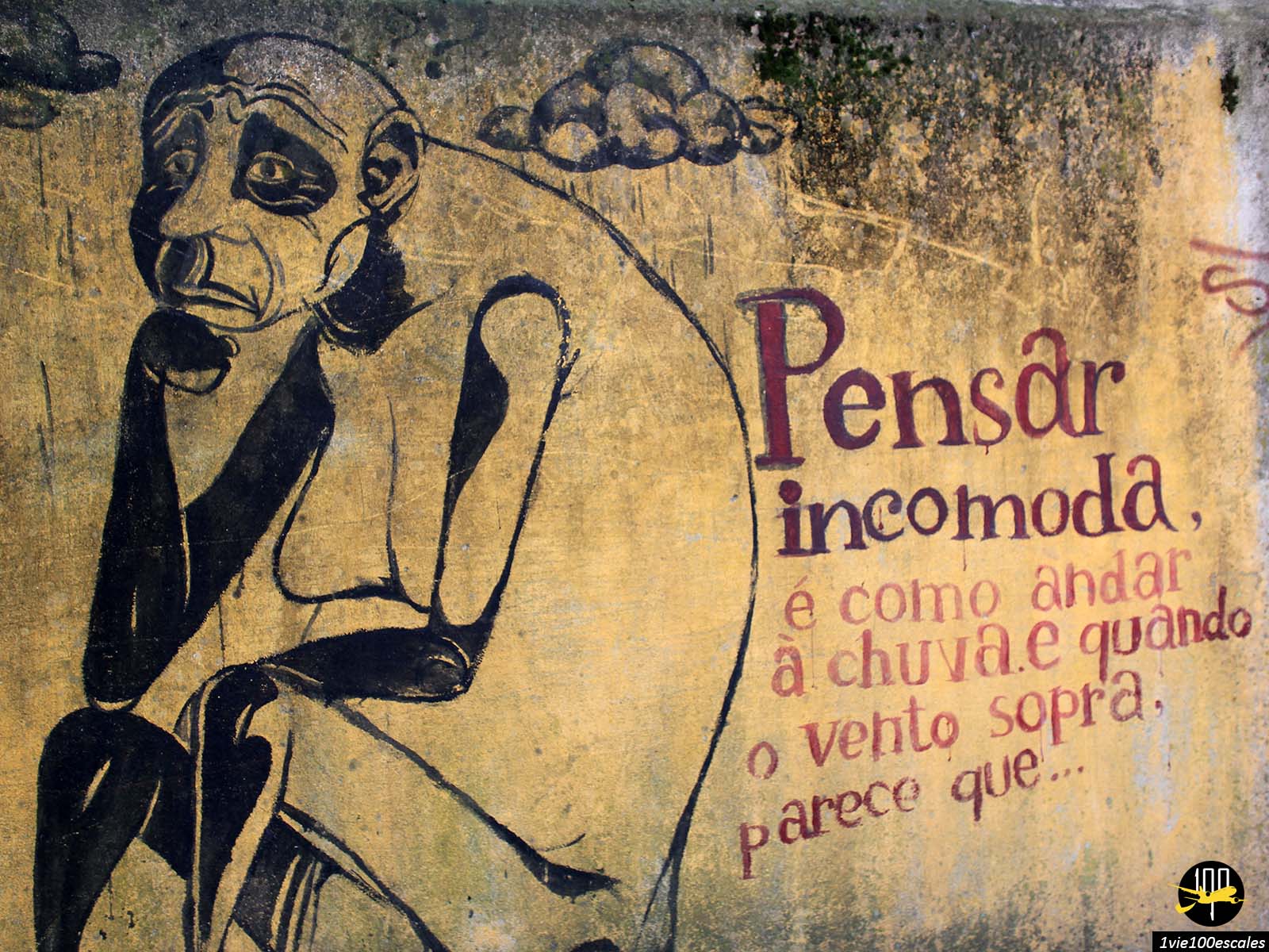 Street Art dans la Passeio das Virtudes dans les hauteurs de Porto au Portugal