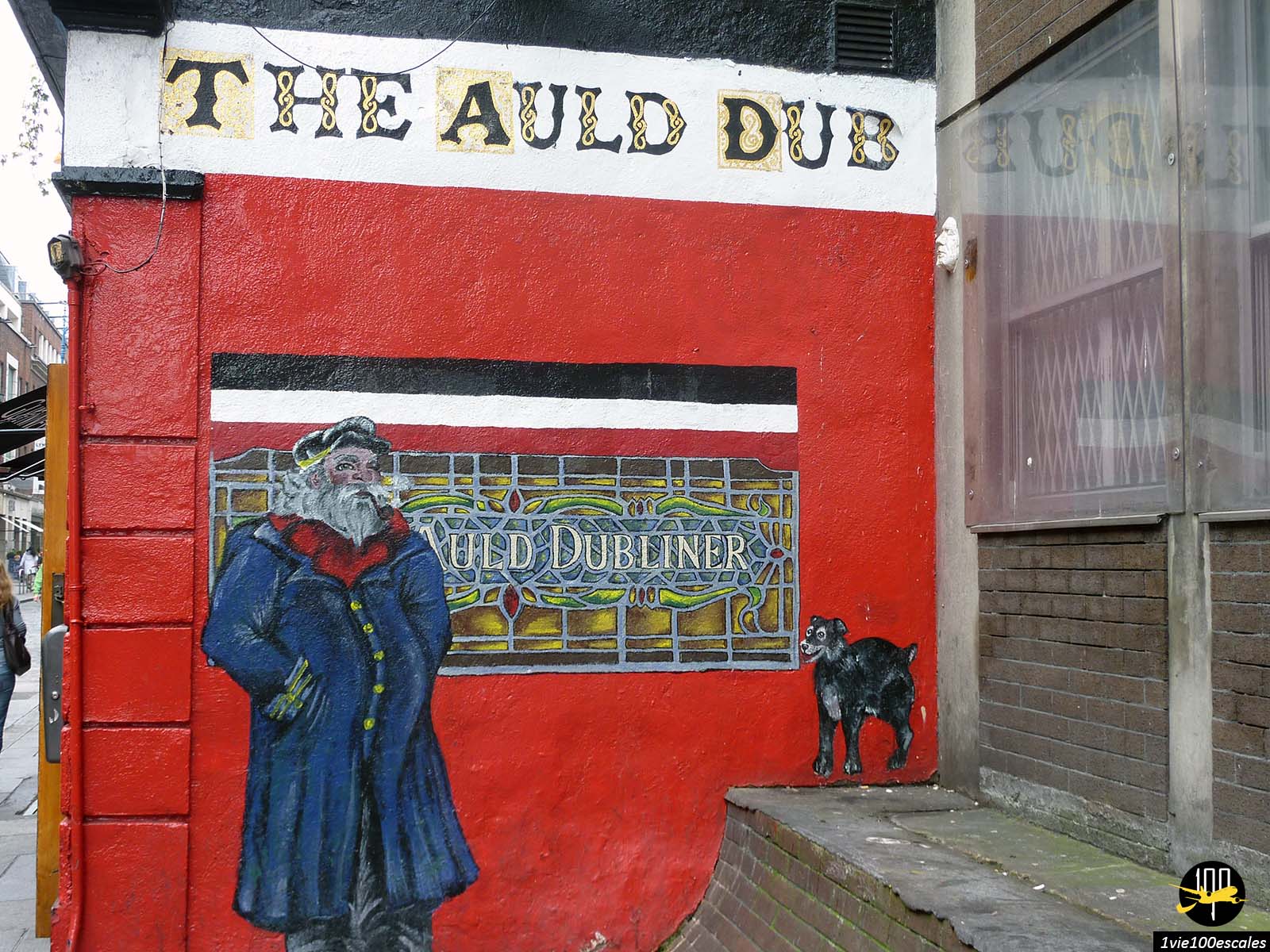 The Auld Dubliner est un bar traditionnel de Dublin, qui est situé dans le quartier animé de Temple Bar