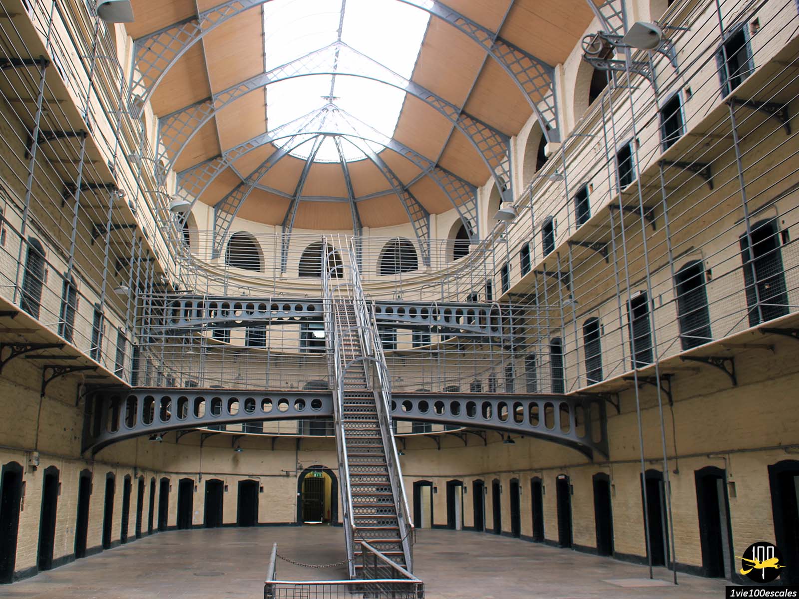 Kilmainham Gaol à Dublin est l'une des plus terribles prisons qu'ait jamais connu l'Europe. Une prison historique, aujourd'hui visitable